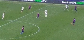 【意甲】伊布传射+乌龙 AC米兰11打10被追2球4比2胜